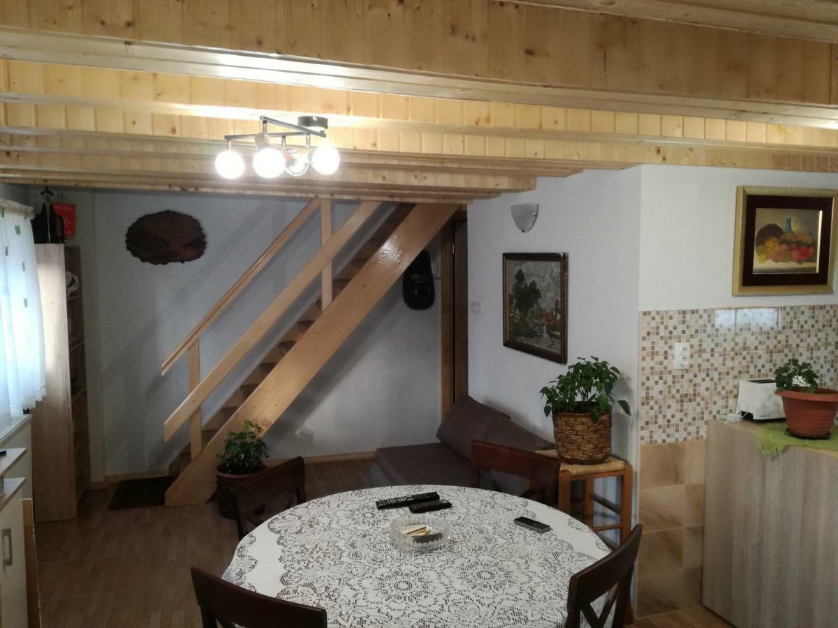 Апартаменты Kuca Za Odmor "Jasna" Црни-Луг Экстерьер фото