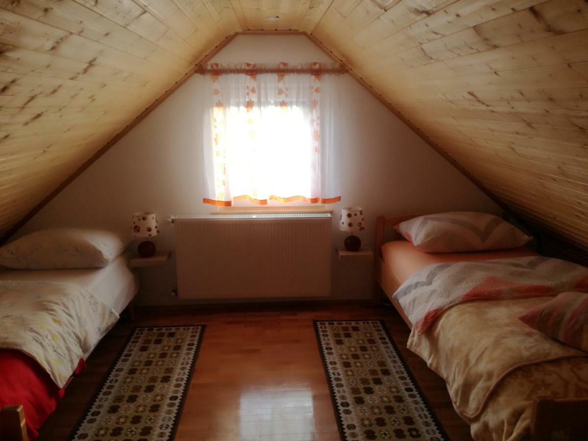 Апартаменты Kuca Za Odmor "Jasna" Црни-Луг Экстерьер фото